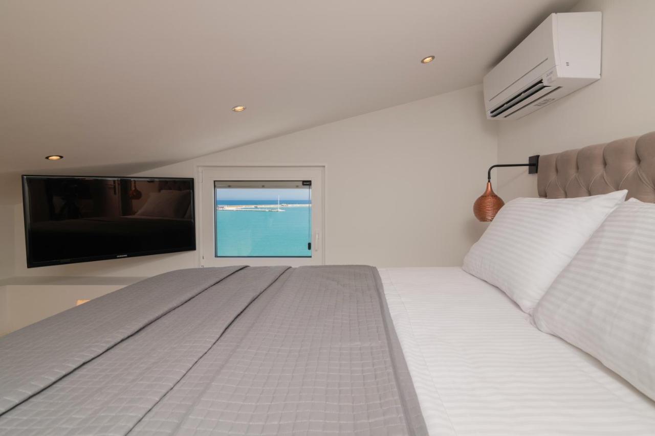 Minimal Loft With Sea View Over Zakynthos Harbor! Exteriör bild